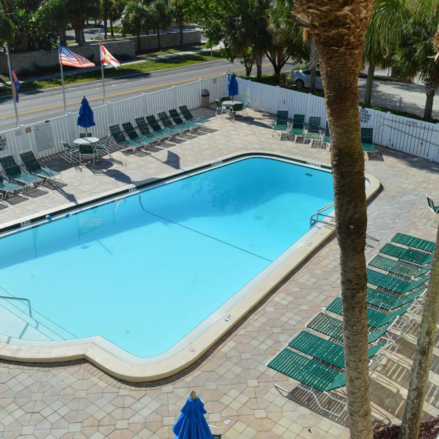 Holiday Villas II On The Beach W/Intercoastal View Clearwater Beach Exterior photo